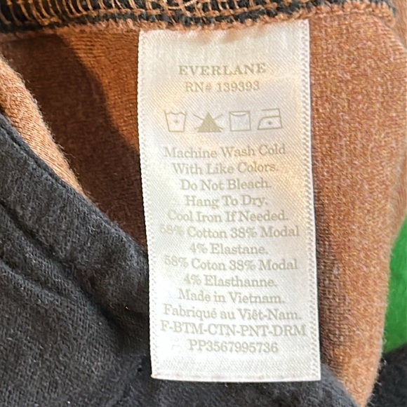 EVERLANE THE DREAM PLEATED KNIT CROP HEATHERED  AUBURN PANT SZ S - Picture 10 of 15